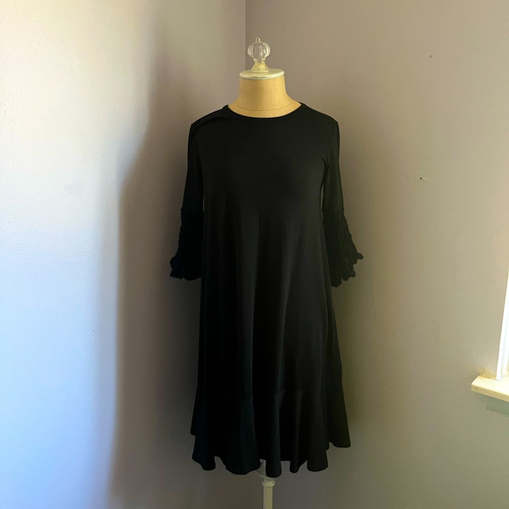 LulaRoe Maurine Dress Black Lace Bell Ruffle Sleeves